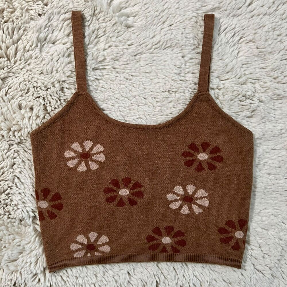 NEW Altar'd State Retro Daisy Brown Tan Knit Strappy Crop Top Size Medium - Picture 3 of 7